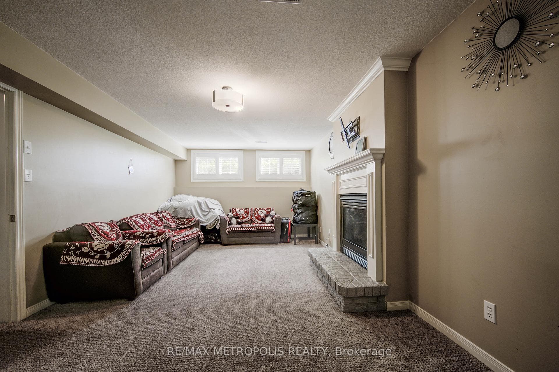 258 Saginaw Parkway, Cambridge, ON N1T 1R7, Cambridge, ON — photo 25 of 38