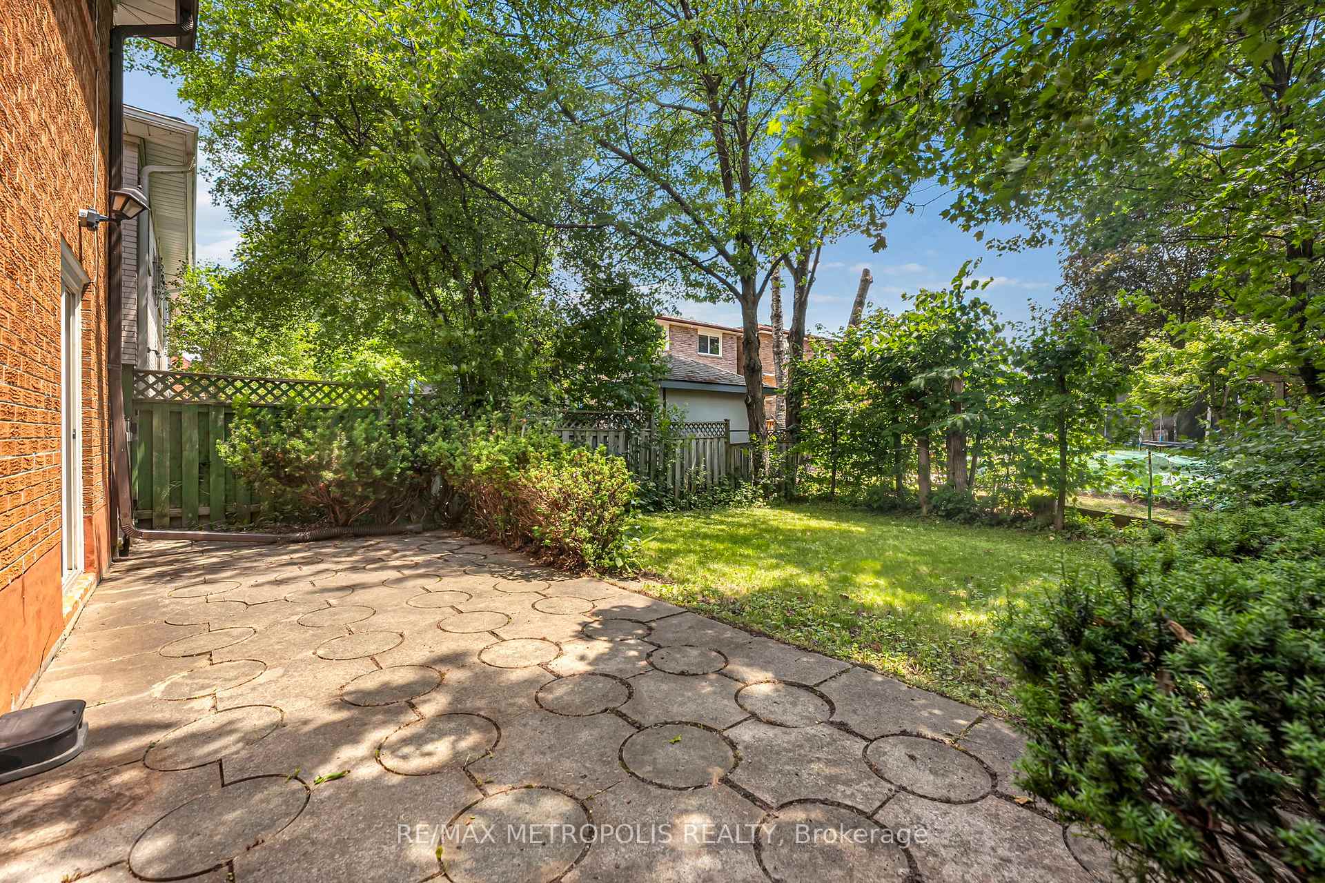 76 Harrington Crescent, Toronto C15, ON M2M 2Y5, Toronto C15, ON — photo 35 of 50