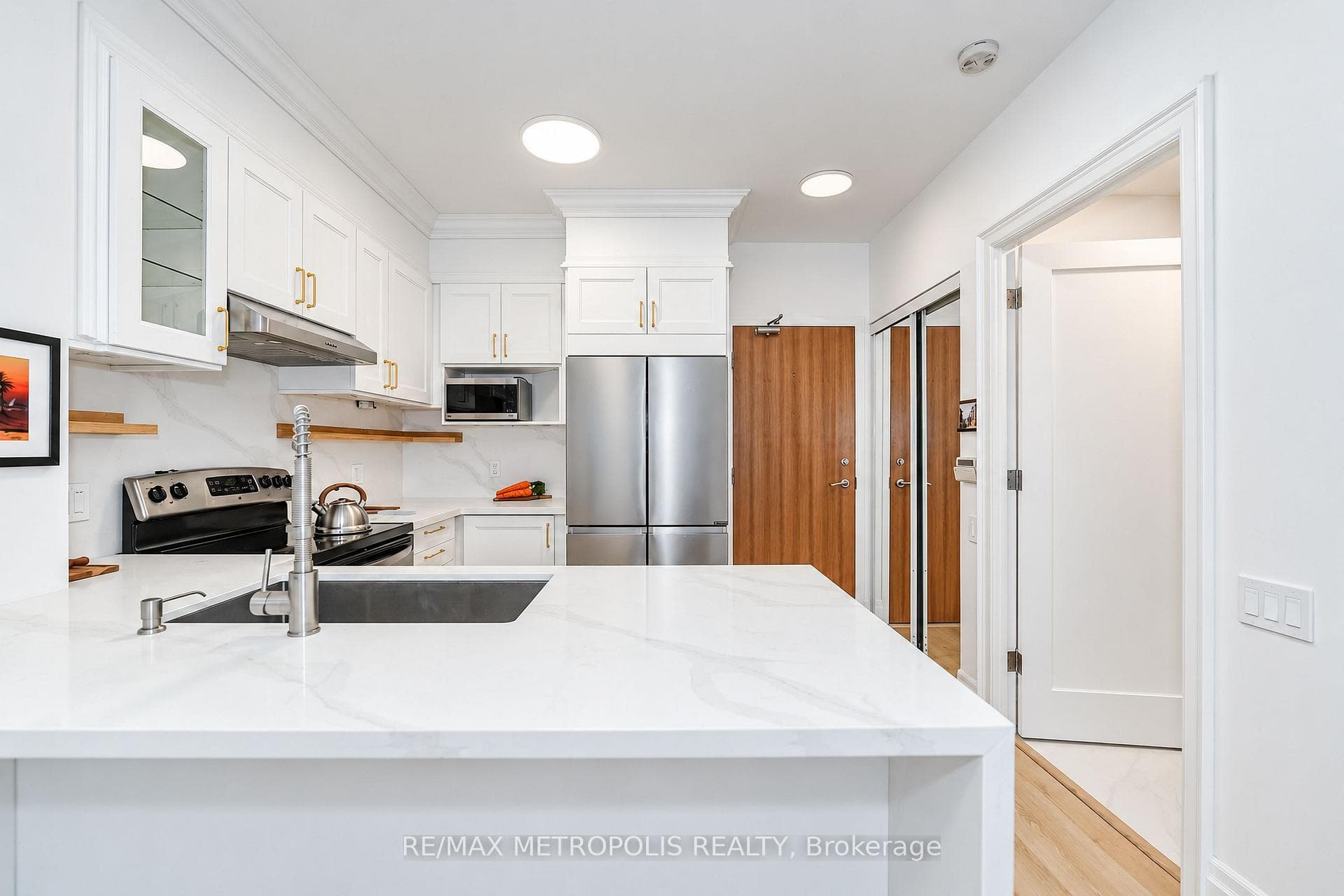 2191 Yonge Street 3709, Toronto, ON M4S 3H8, Toronto C10, ON — photo 10 of 36