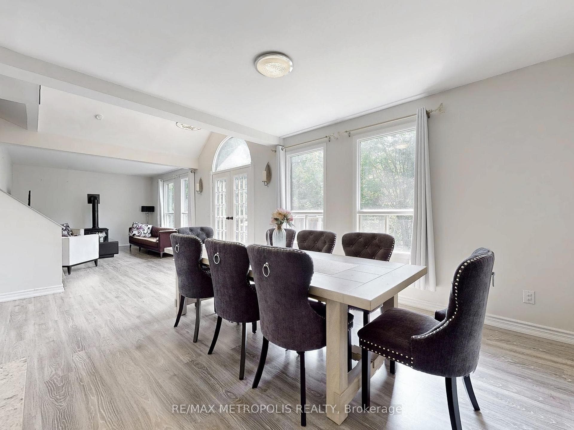 1000 Elgin Street, Newmarket, ON L3Y 3C1, Newmarket, ON — photo 15 of 51