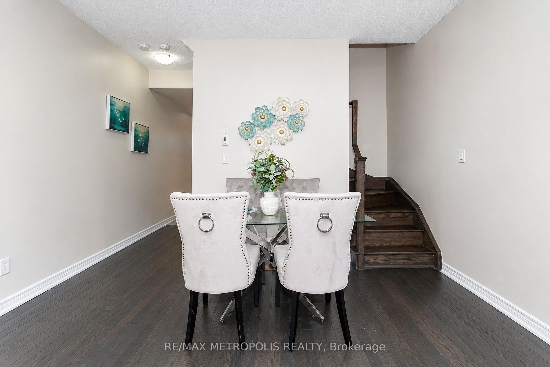 3767B St Claire Avenue E, Toronto, ON M1M 0C8, Toronto E08, ON — photo 23 of 38