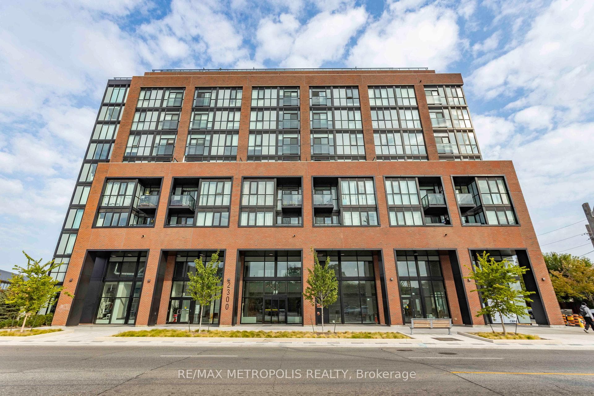 2300 St Clair Avenue W 619, Toronto W02, ON M6N 0B3, Toronto W02, ON — photo 18 of 18