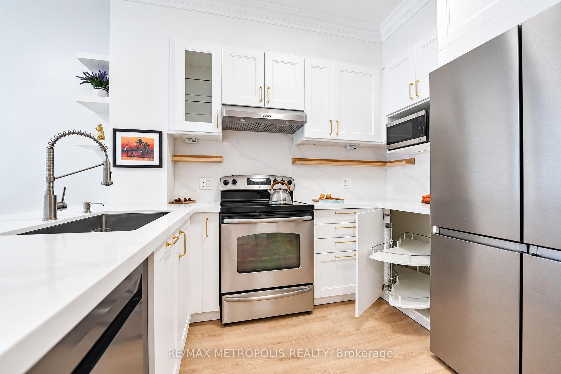 2191 Yonge Street 3709, Toronto, ON M4S 3H8, Toronto C10, ON — photo 8 of 36