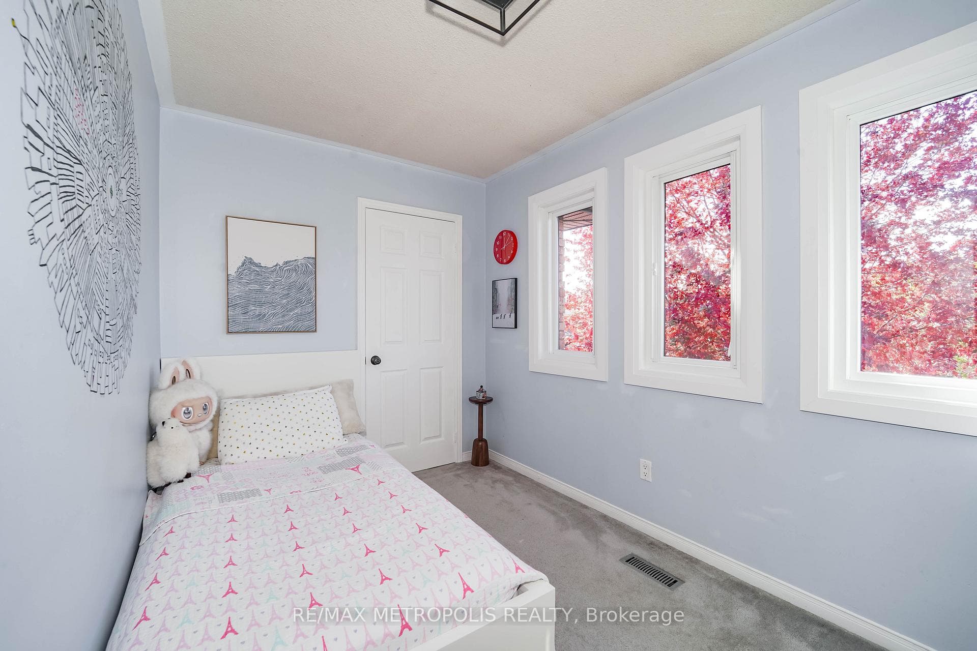 4392 Grassland Crescent, Mississauga, ON L5V 1E2, Mississauga, ON — photo 27 of 57