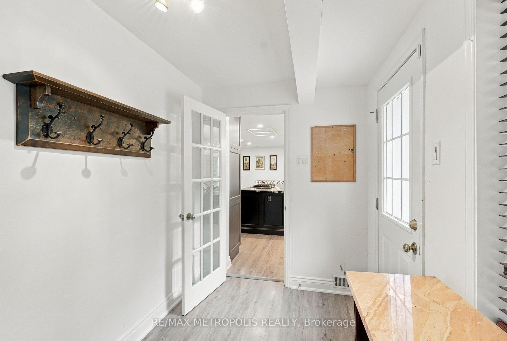 1228 Elgin Crescent, Oakville, ON L6H 2J7, Oakville, ON — photo 19 of 50