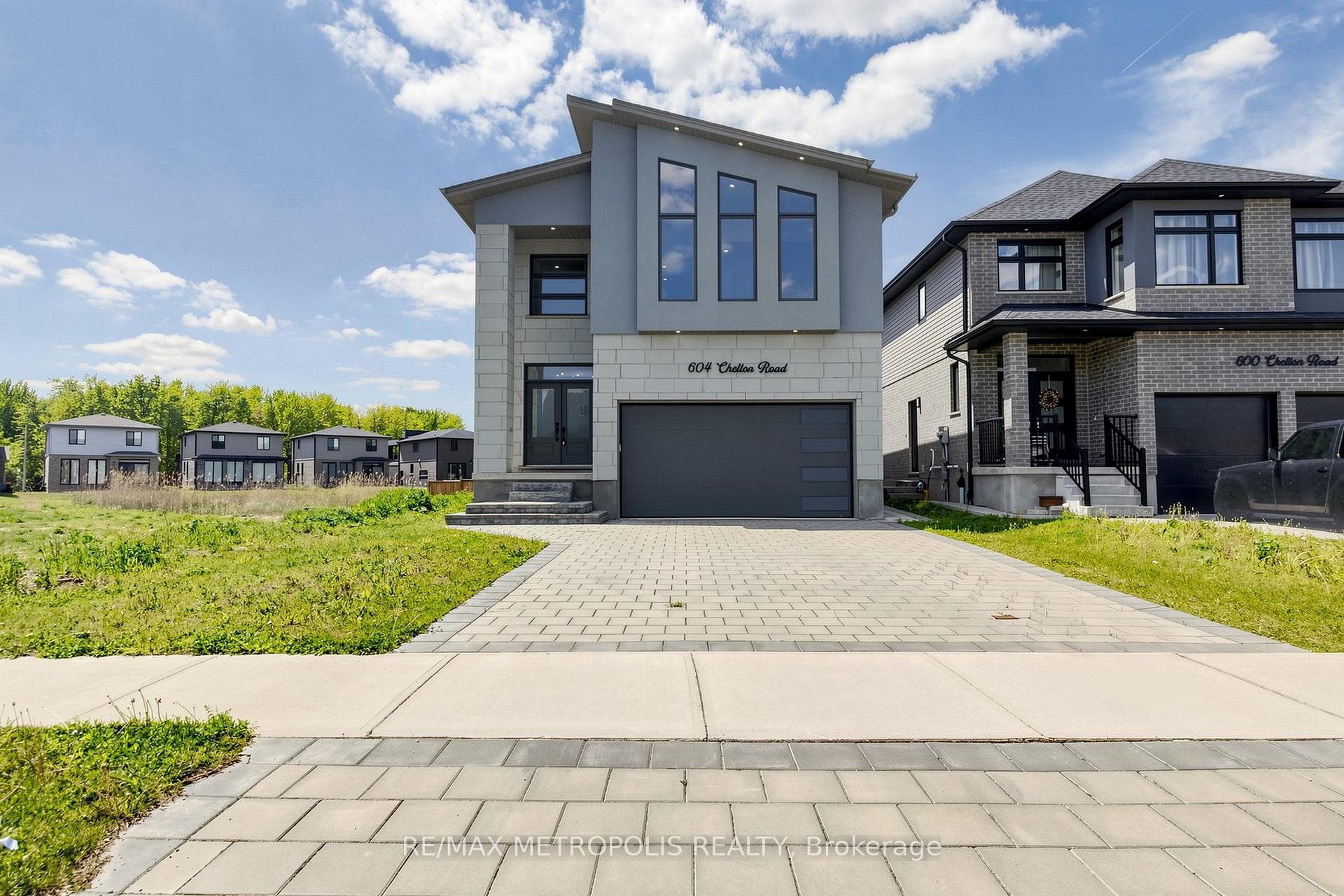 604 Chelton Road, London South, ON N6M 0H7, London South, ON — photo 1 of 50