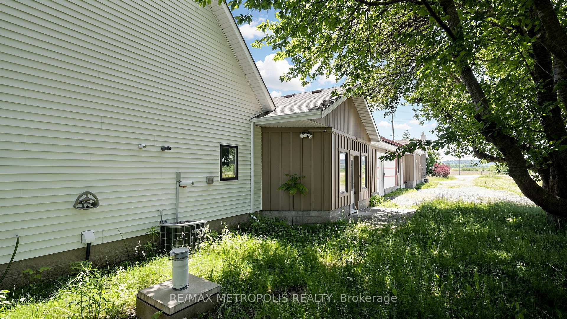 3949 Greenlane Road, Lincoln, ON L0R 1B1, Lincoln, ON — photo 6 of 38