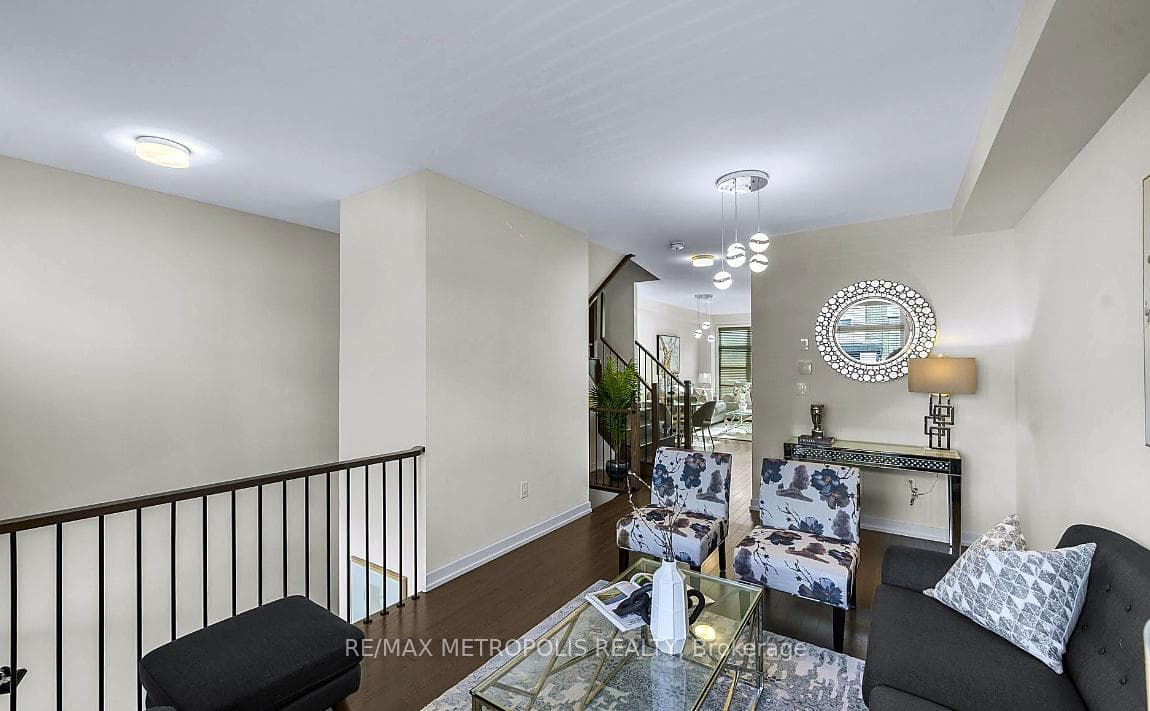 2521 Castlegate Crossing, Pickering, ON L1X 0H7, Pickering, ON — photo 1 of 33