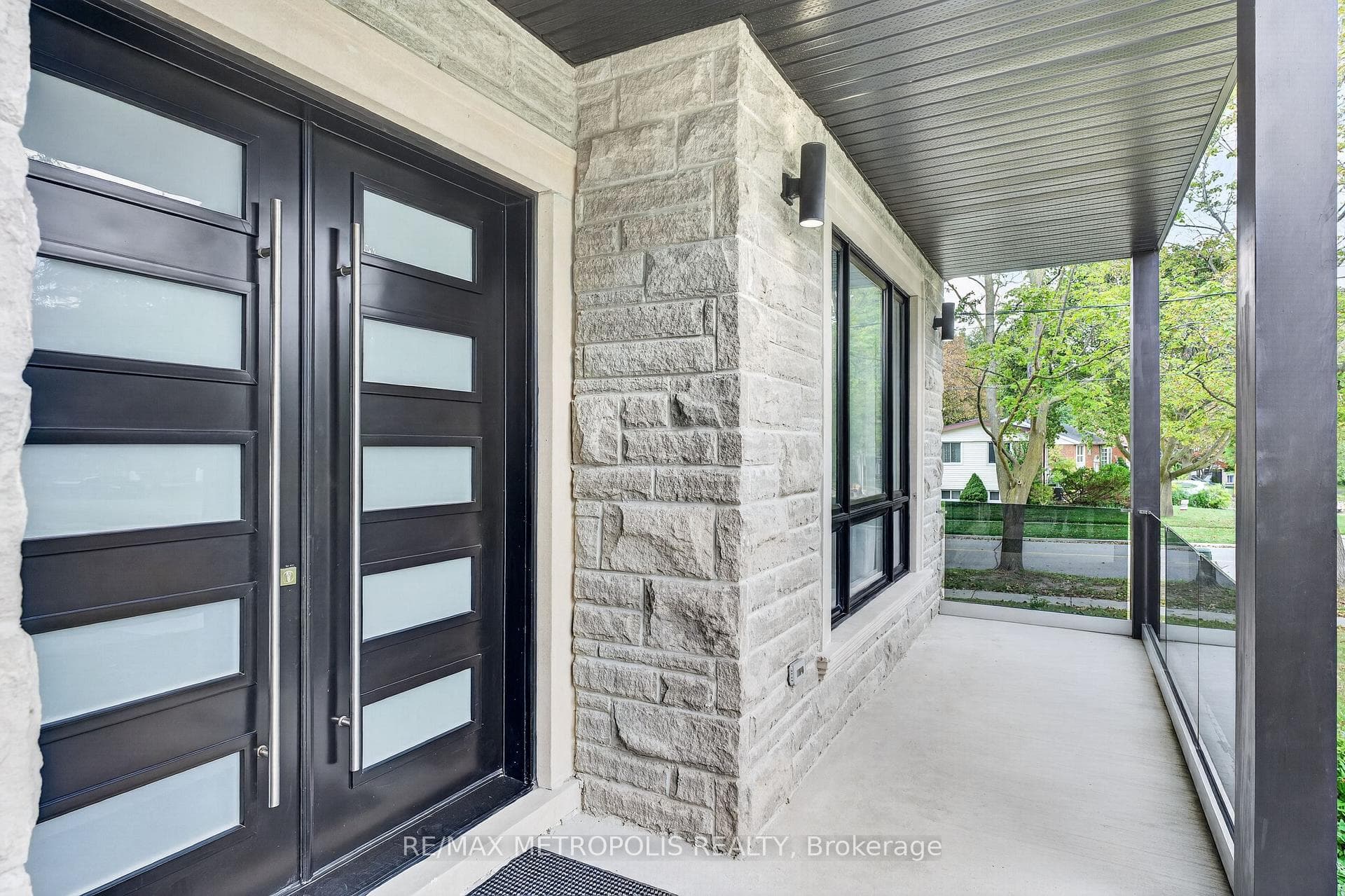 39 Benleigh Drive, Toronto, ON M1H 1J4, Toronto E09, ON — photo 20 of 84