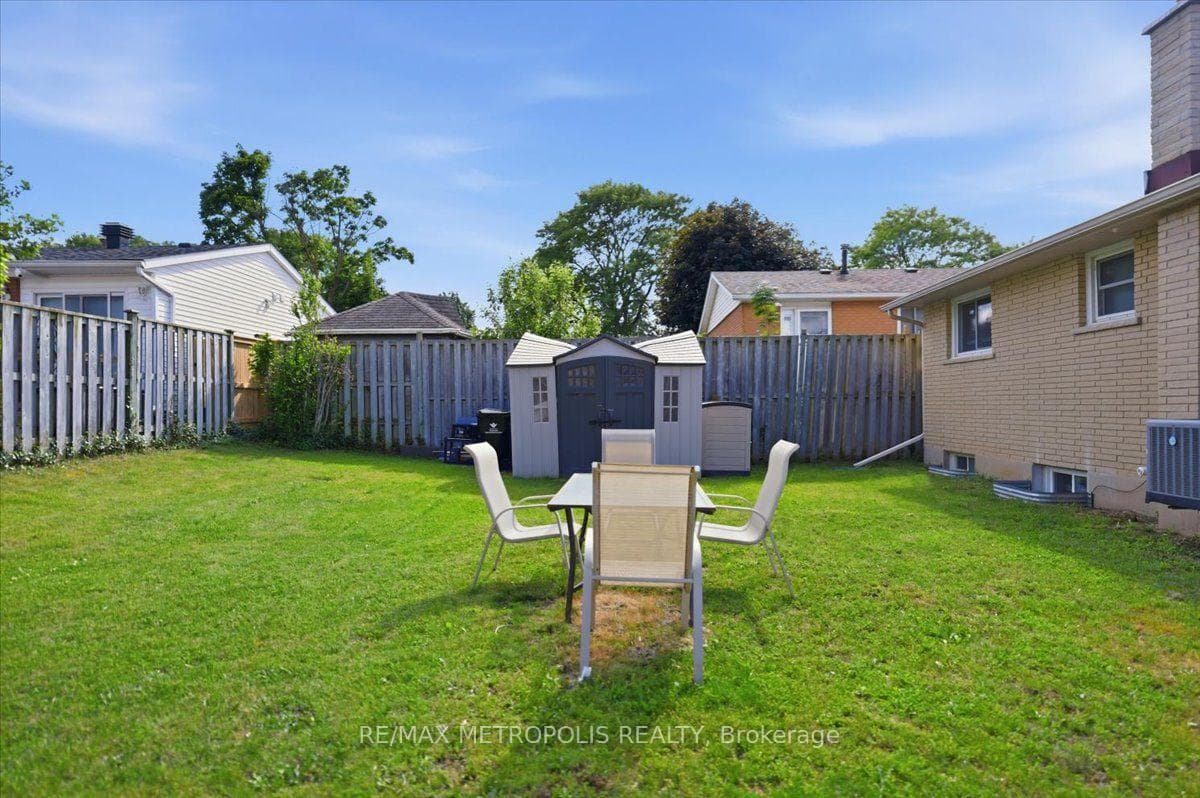 615 Dogwood Lane, Waterloo, ON N2L 4Y2, Waterloo, ON — photo 72 of 97