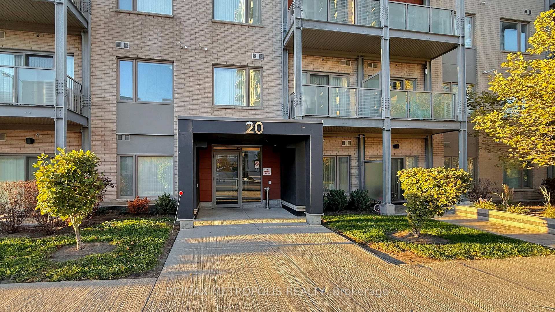 20 Orchid Place Drive 310, Toronto, ON M1B 0E1, Toronto E11, ON — photo 3 of 31