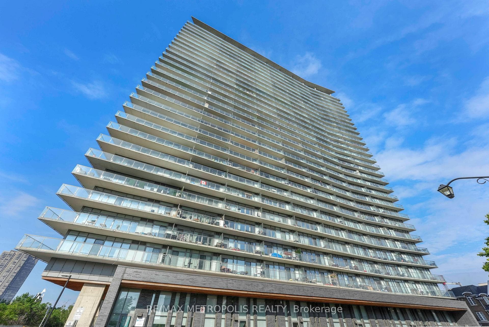 103 The Queensway Avenue 1414, Toronto, ON M6S 5B3, Toronto W01, ON — photo 39 of 40