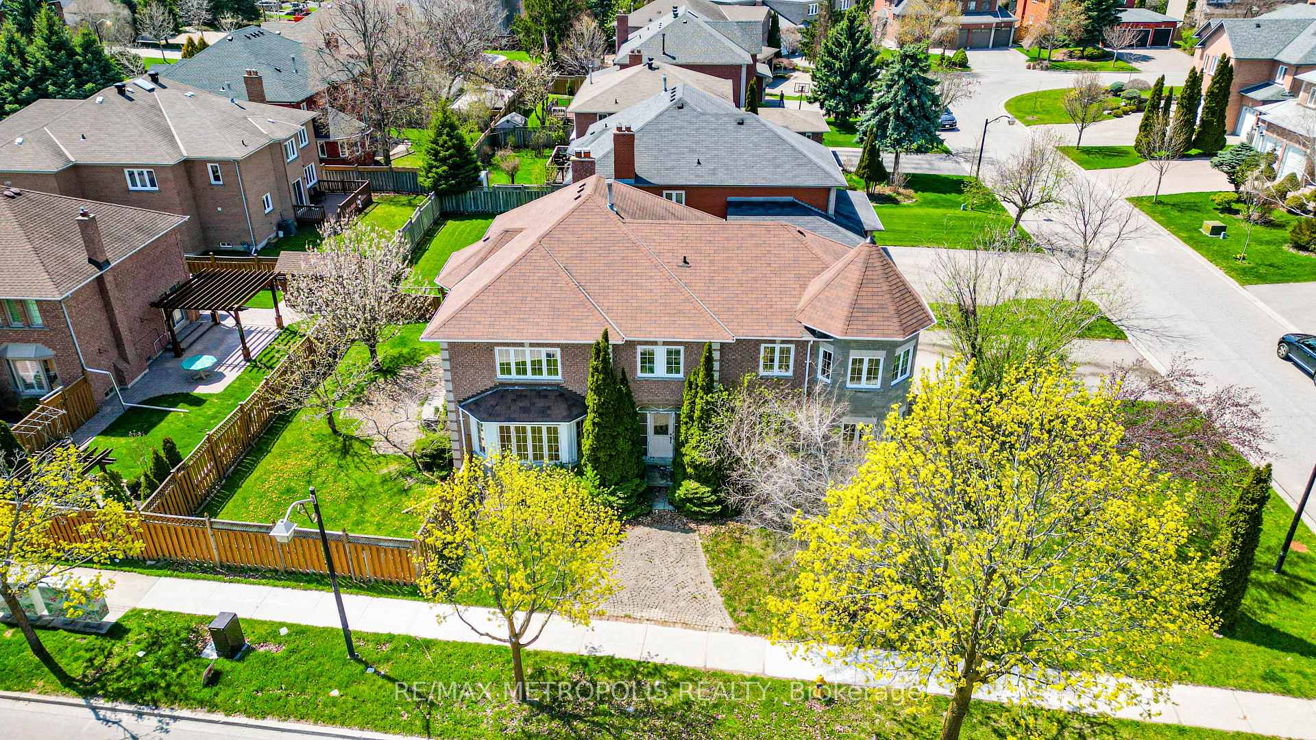 2 Schooner Court, Markham, ON L6C 1R2, Markham, ON — photo 5 of 50