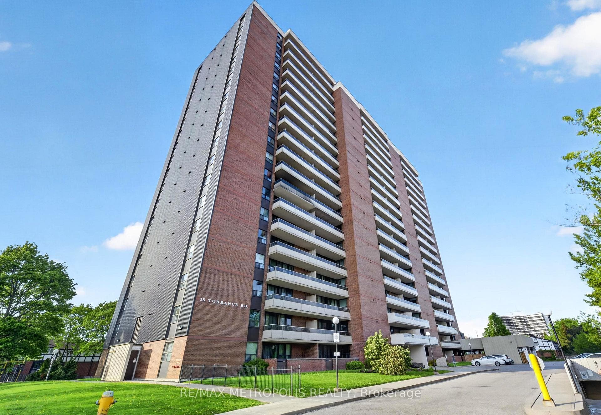15 Torrance Road 1102, Toronto E08, ON M1J 3K2, Toronto E08, ON — photo 41 of 50