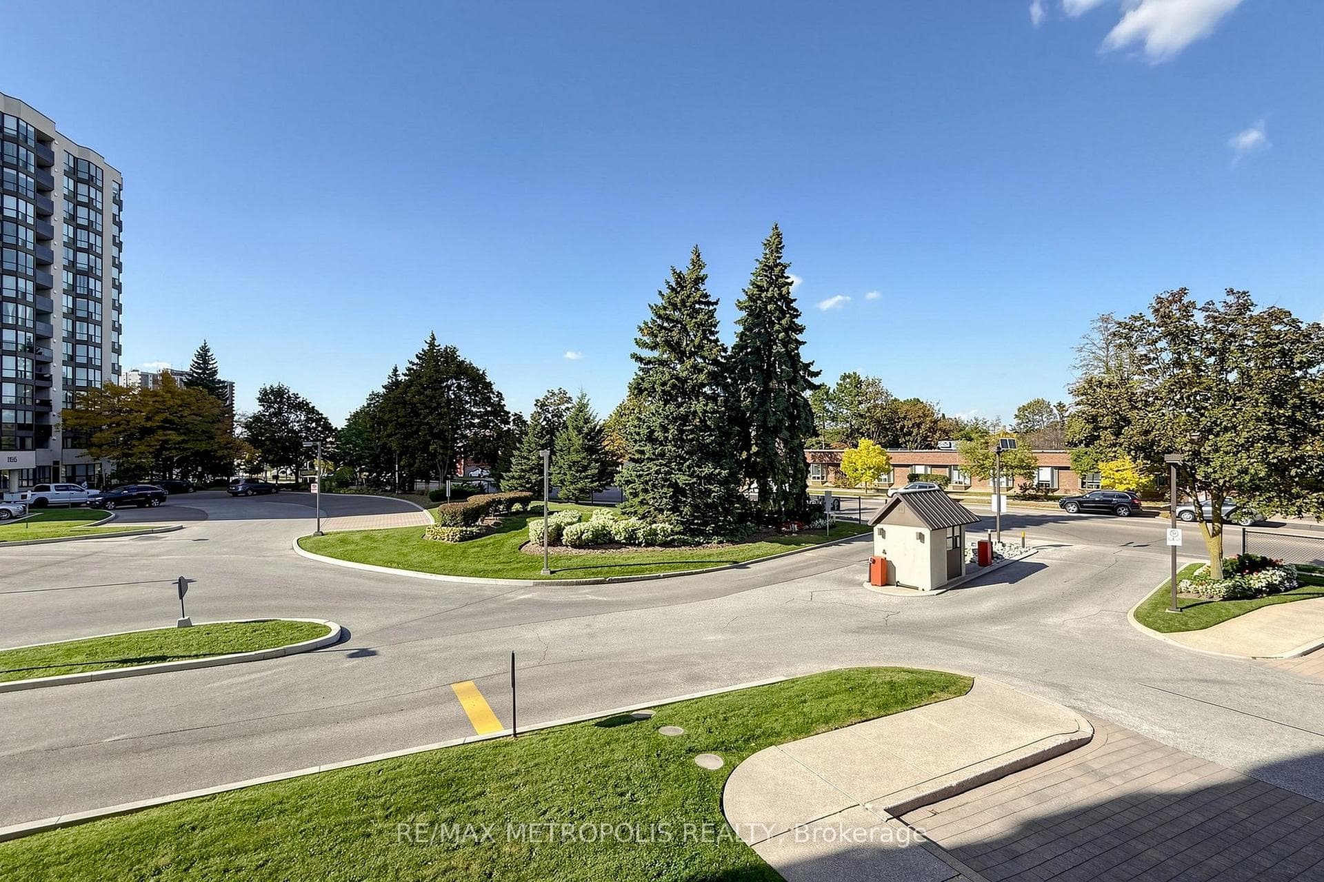 1111 Bough Beeches Boulevard 207, Mississauga, ON L4W 4N1, Mississauga, ON — photo 49 of 49