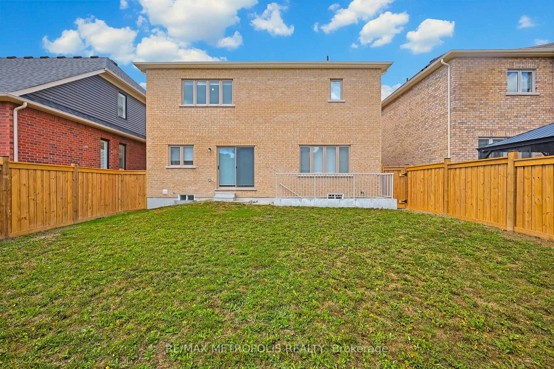 15 Douglas Kemp Crescent, Clarington, ON L1C 7E3, Clarington, ON — photo 44 of 50
