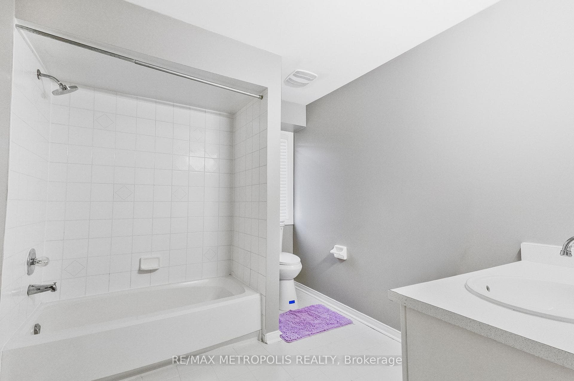 63 Wickstead Court, Brampton, ON L6R 1N8, Brampton, ON — photo 24 of 38