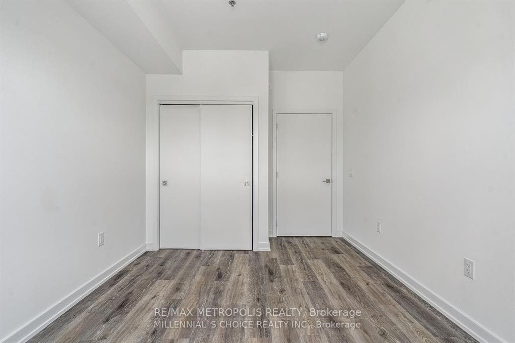 430 Essa Road 422, Barrie, ON L9J 0M1, Barrie, ON — photo 16 of 31