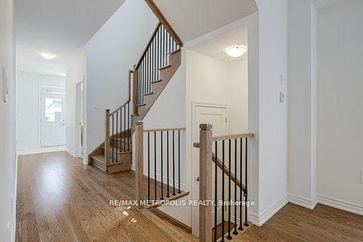 1481 Buttercup Court, Milton, ON L9E 1G5, Milton, ON — photo 19 of 40