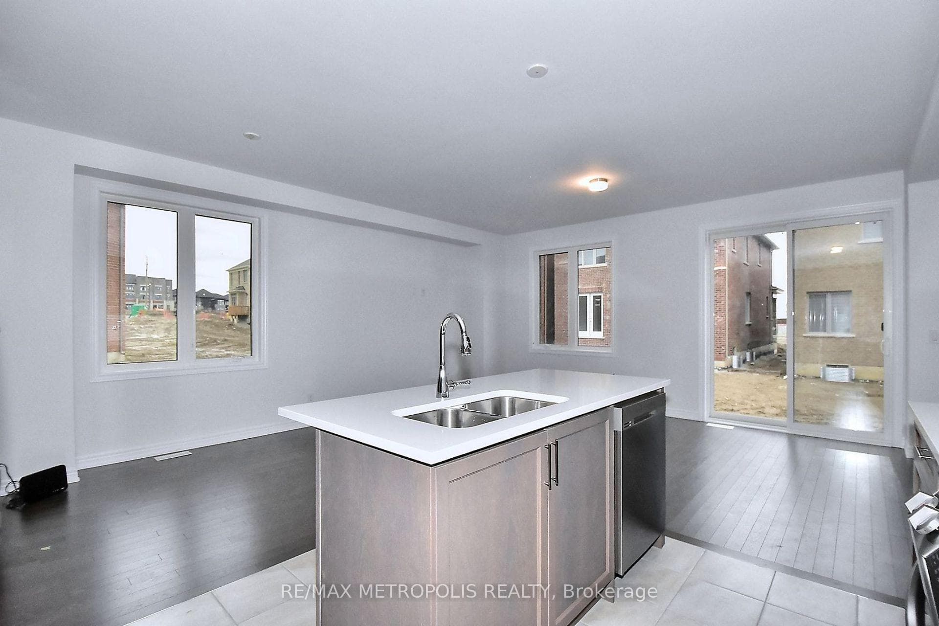 61 Seedling Crescent, Whitchurch-Stouffville, ON L4A 4V5, Whitchurch-Stouffville, ON — photo 23 of 37