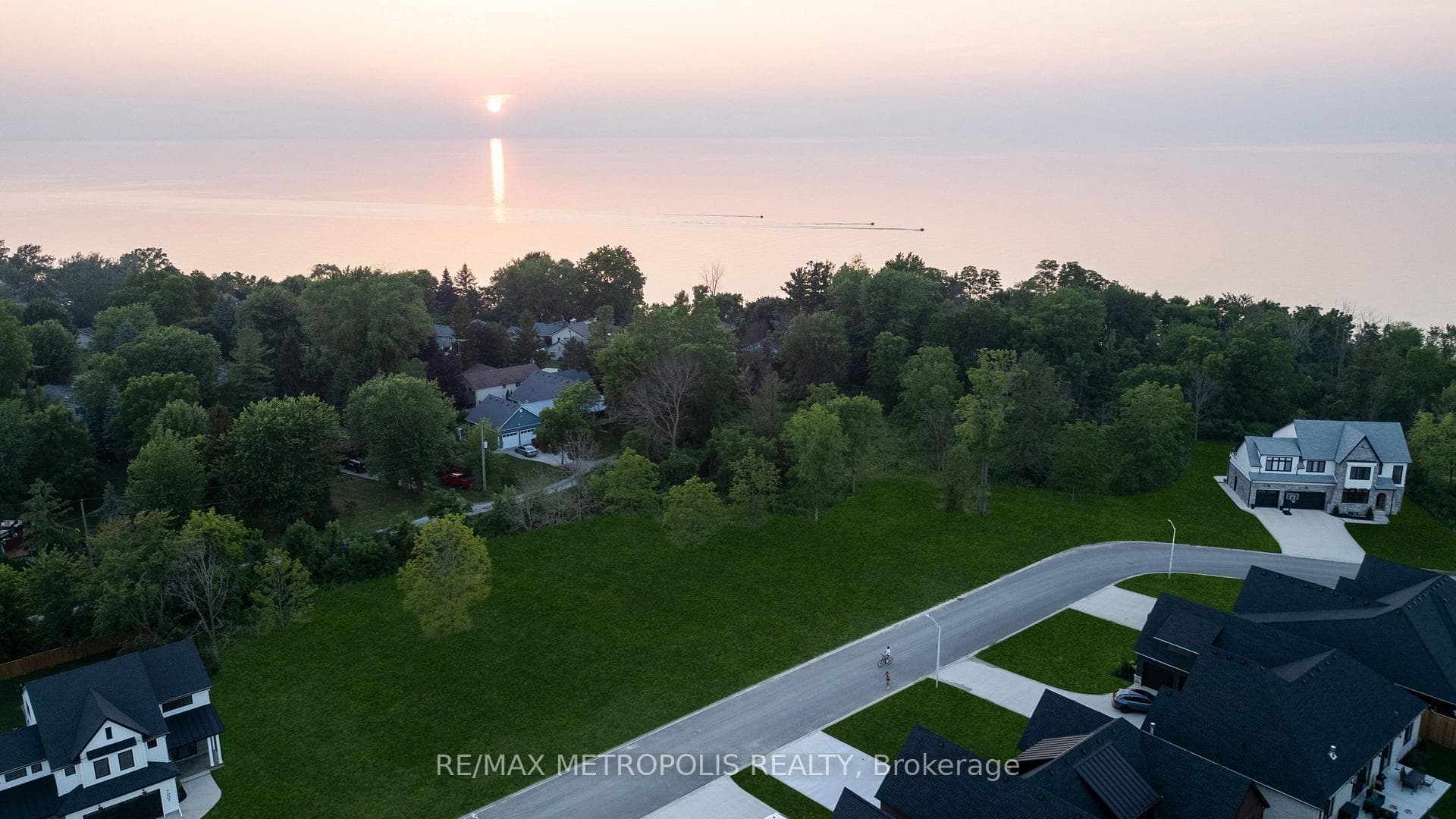 7035 Blue Coast Heights, Plympton-Wyoming, ON N0N 1E0, Plympton-Wyoming, ON — photo 11 of 50