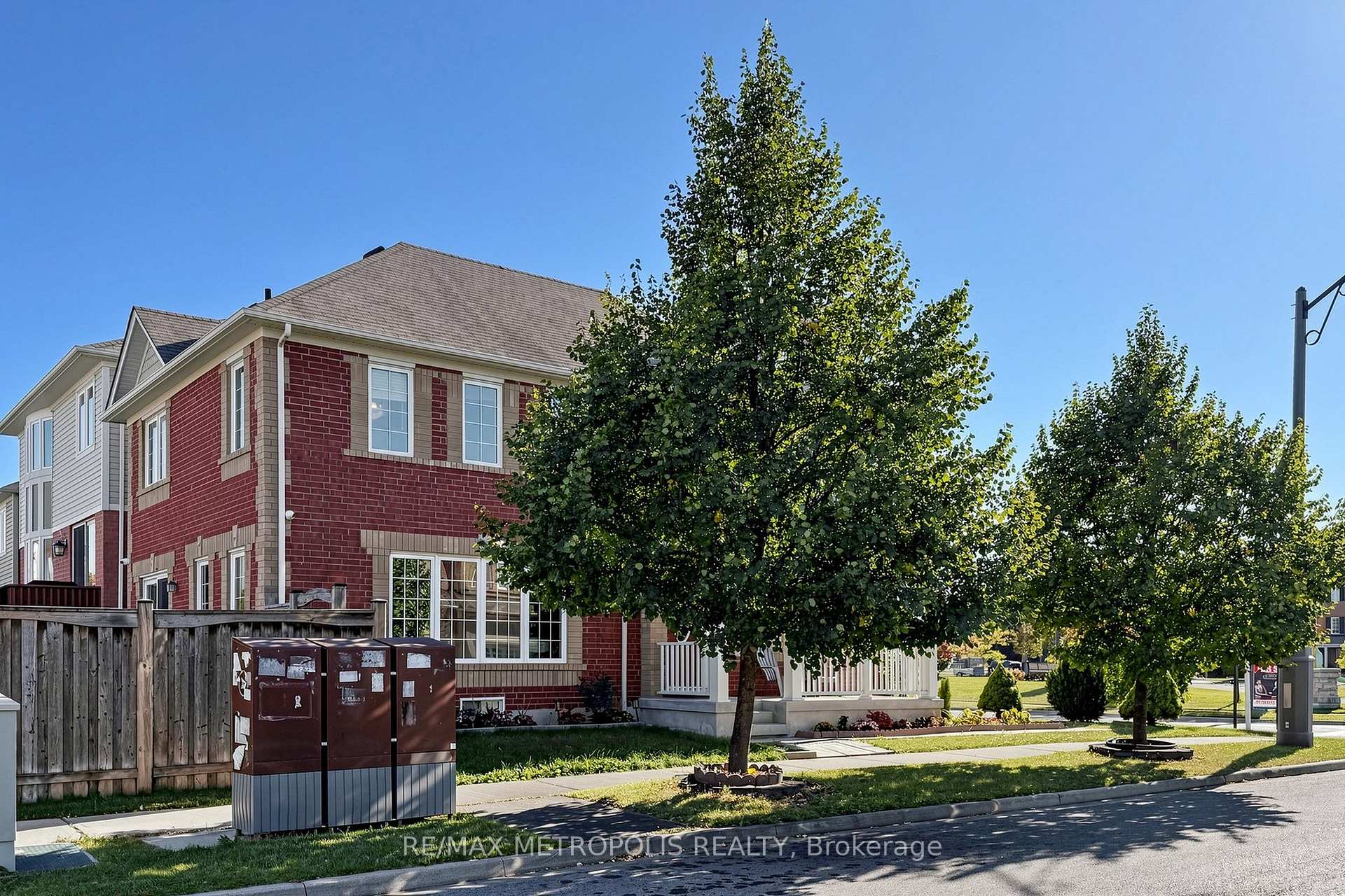 1913 Liatris Drive, Pickering, ON L1X 0A7, Pickering, ON — photo 6 of 53