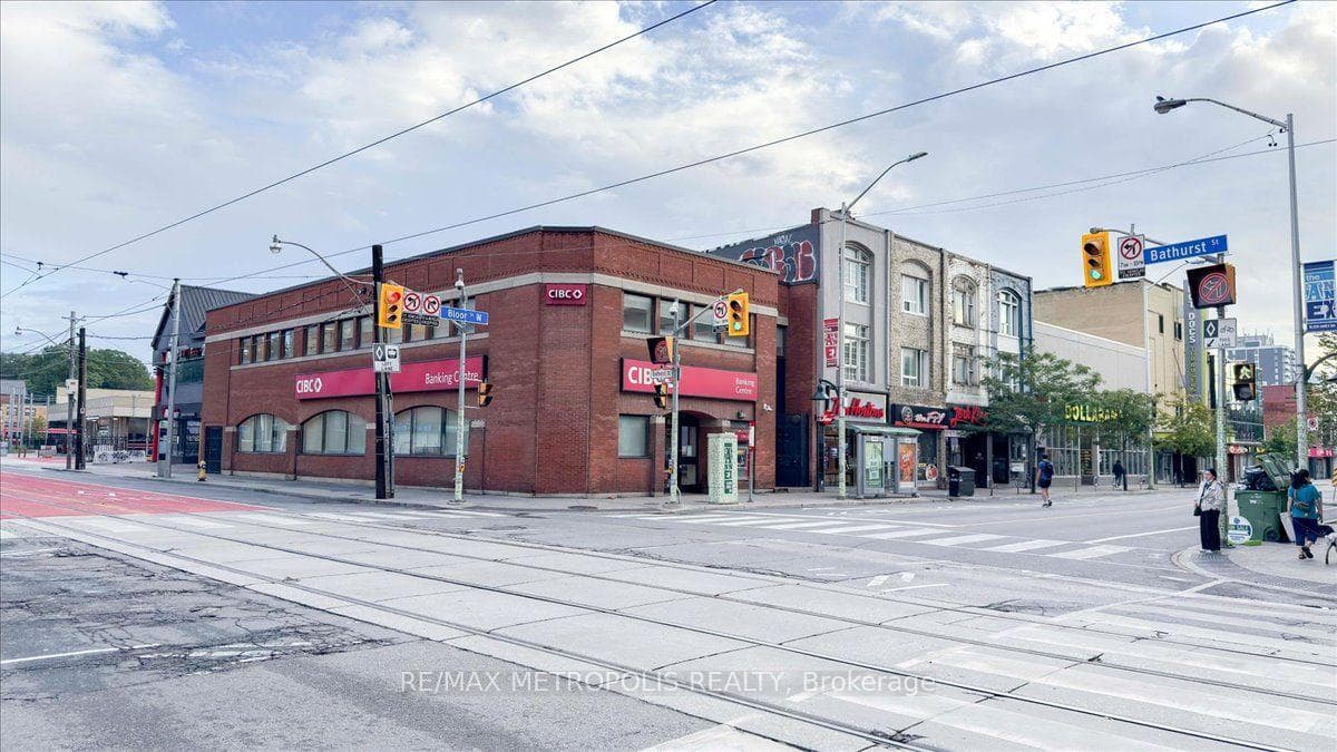 558 BLOOR ST Street, Toronto, ON M6G 1K1, Toronto C02, ON — photo 44 of 50