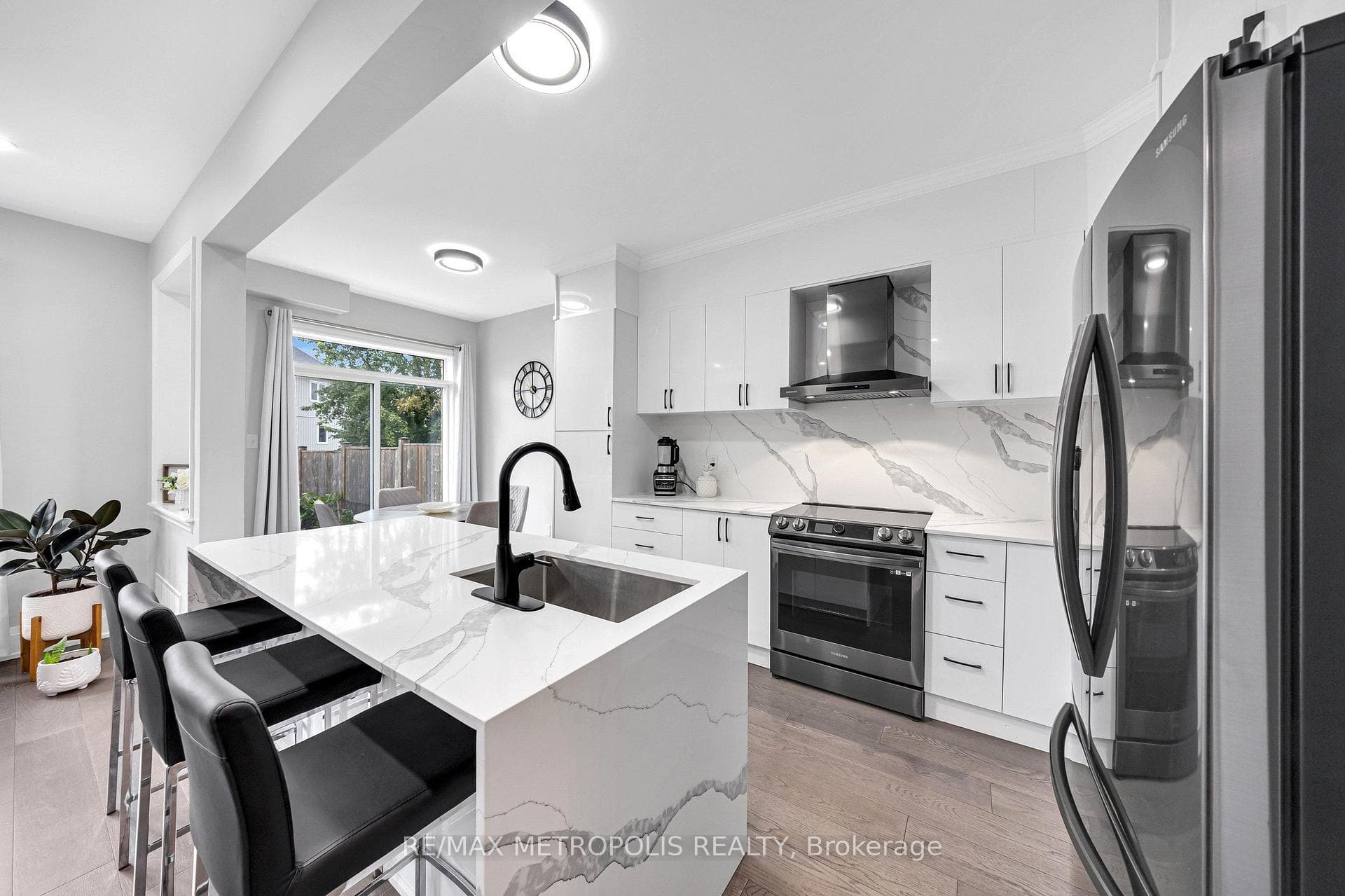 93 Blanchard Crescent, Essa, ON L0M 1B5, Essa, ON — photo 11 of 41