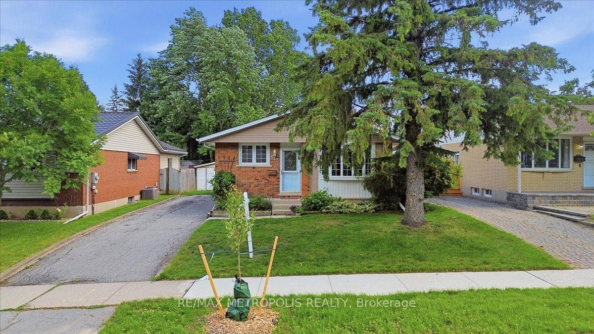 615 Dogwood Lane, Waterloo, ON N2L 4Y2, Waterloo, ON — photo 2 of 97