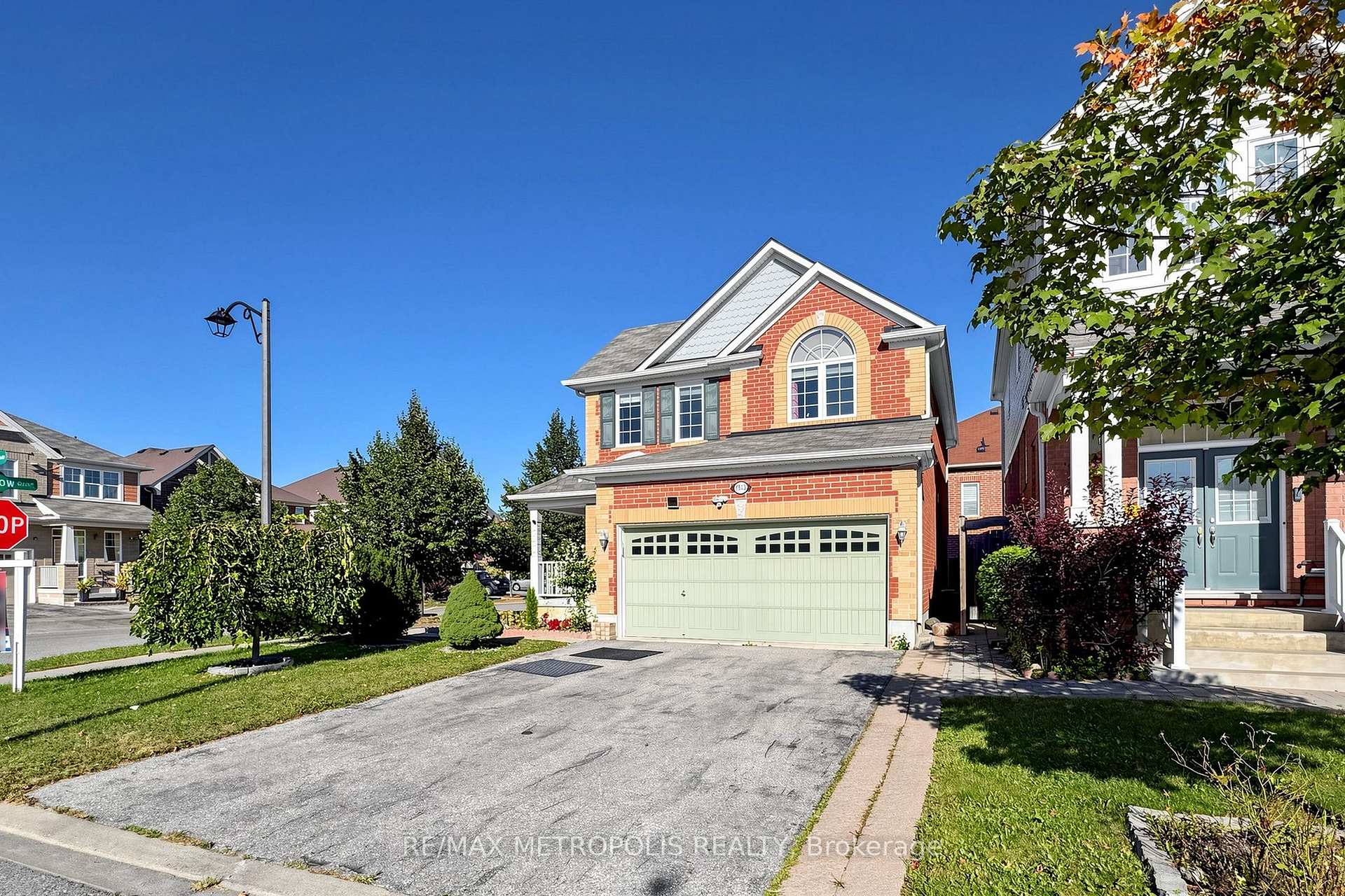 1913 Liatris Drive, Pickering, ON L1X 0A7, Pickering, ON — photo 9 of 53