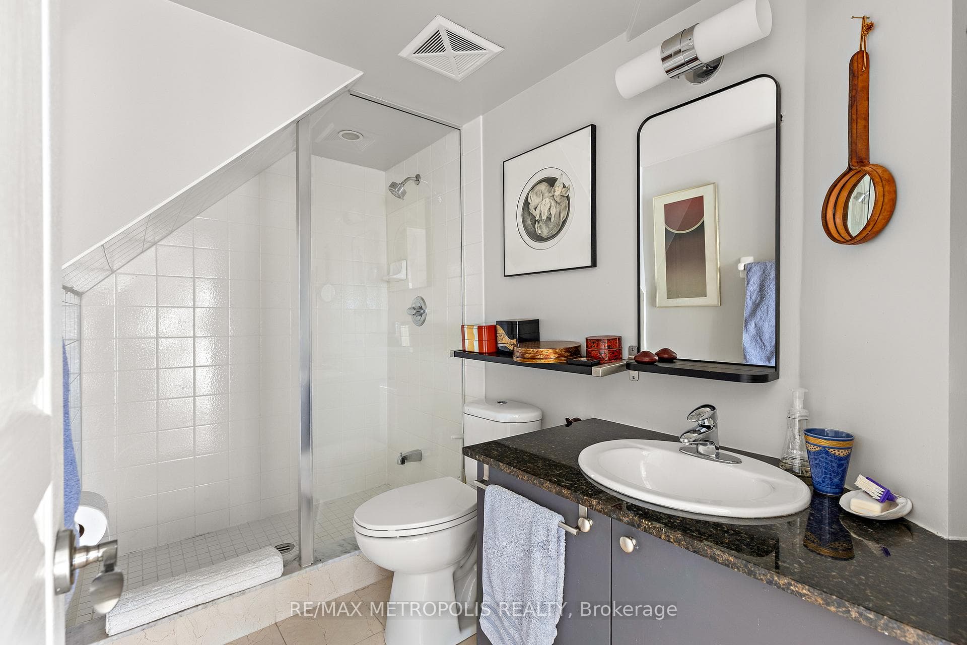437 Roncesvalles Avenue 438, Toronto W01, ON M6R 3B9, Toronto W01, ON — photo 13 of 49
