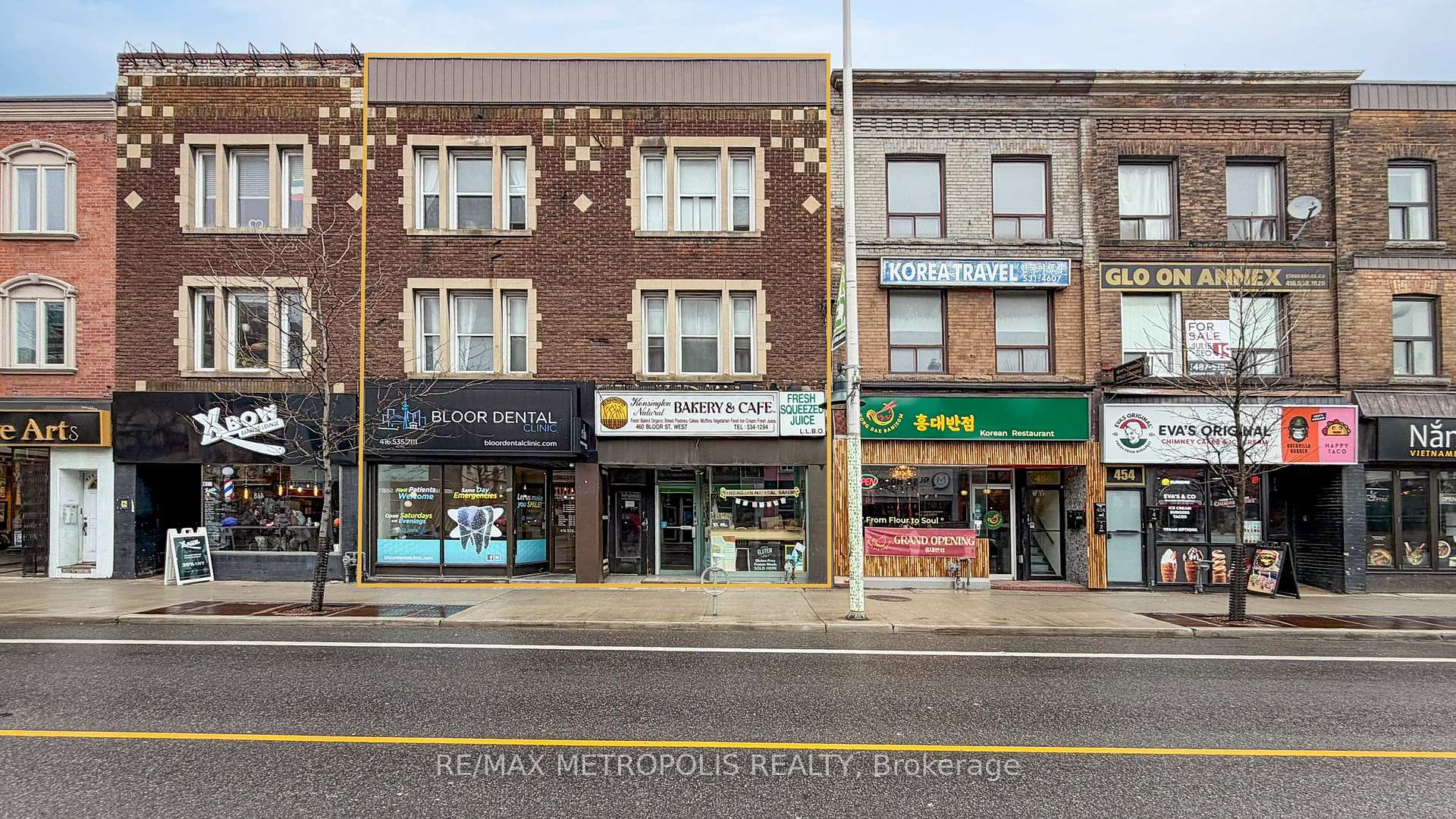 460 - 464 Bloor Street W, Toronto, ON M5S 1X8, Toronto C02, ON — photo 2 of 55