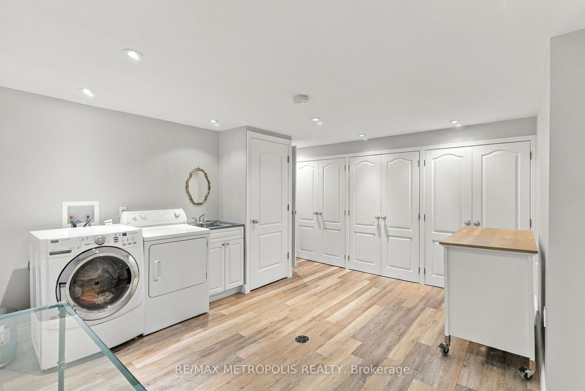 1228 Elgin Crescent, Oakville, ON L6H 2J7, Oakville, ON — photo 34 of 50