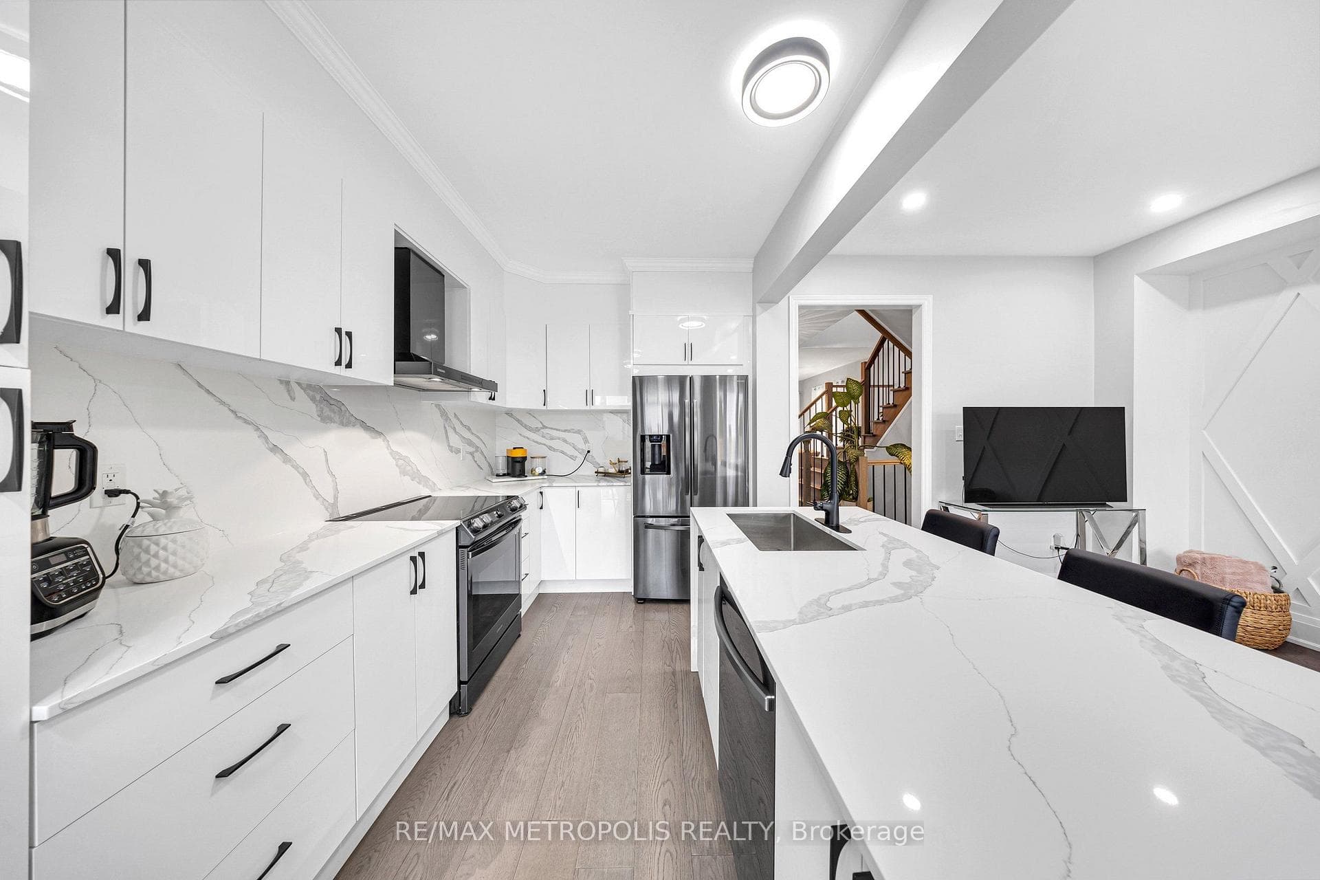 93 Blanchard Crescent, Essa, ON L0M 1B5, Essa, ON — photo 15 of 41