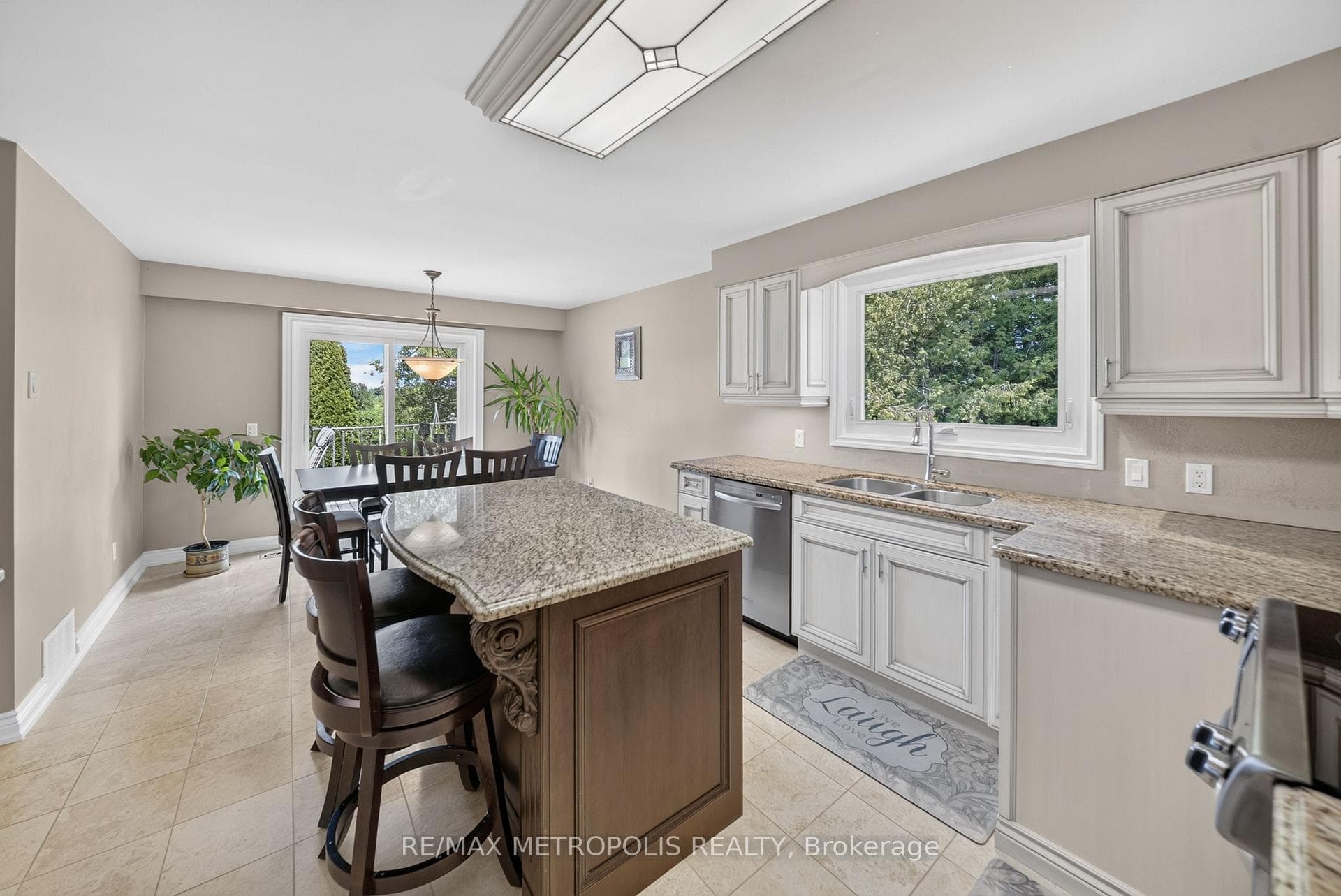 6370 Hillsdale Drive, Whitchurch-Stouffville, ON L4A 3B8, Whitchurch-Stouffville, ON — photo 19 of 38