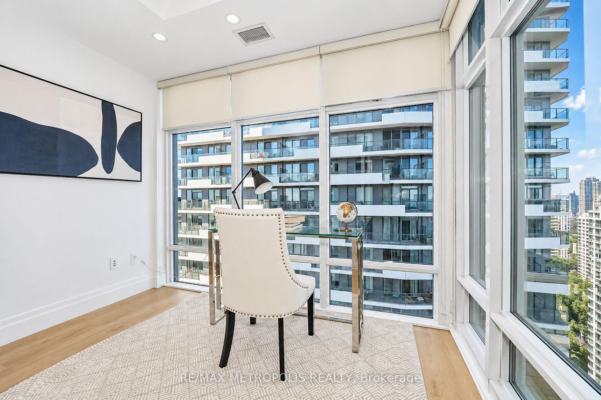 2191 Yonge Street 3709, Toronto, ON M4S 3H8, Toronto C10, ON — photo 20 of 36