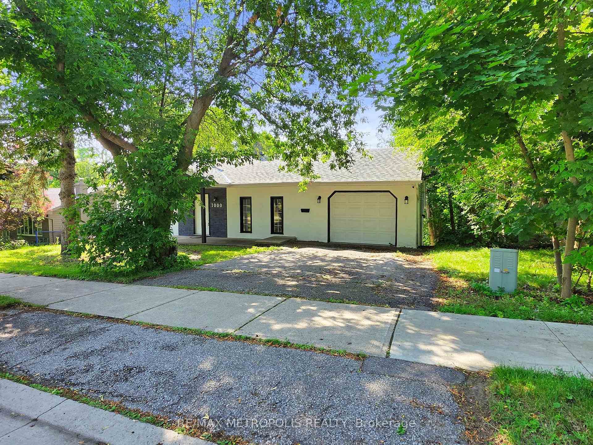 1000 Elgin Street, Newmarket, ON L3Y 3C1, Newmarket, ON — photo 4 of 51