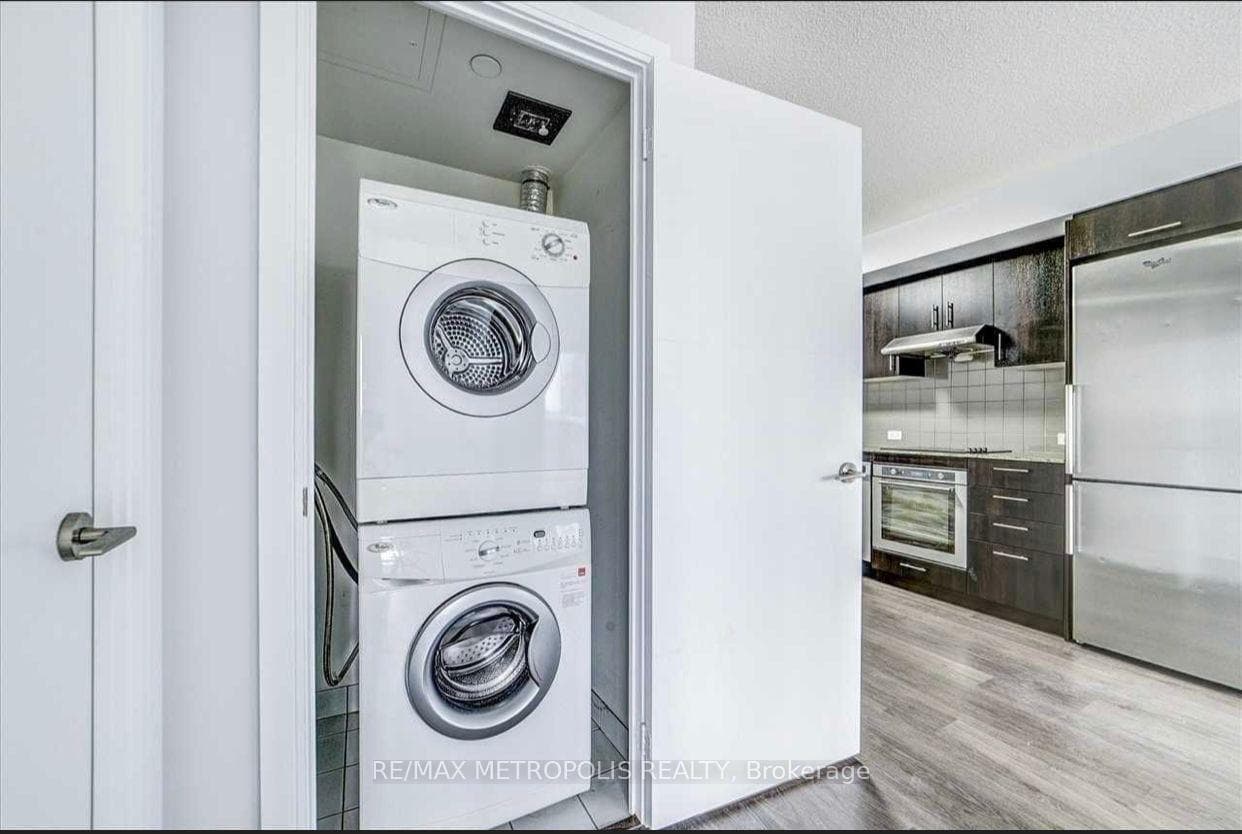 255 Village Green Square 507, Toronto E07, ON M1S 0L7, Toronto E07, ON — photo 9 of 14