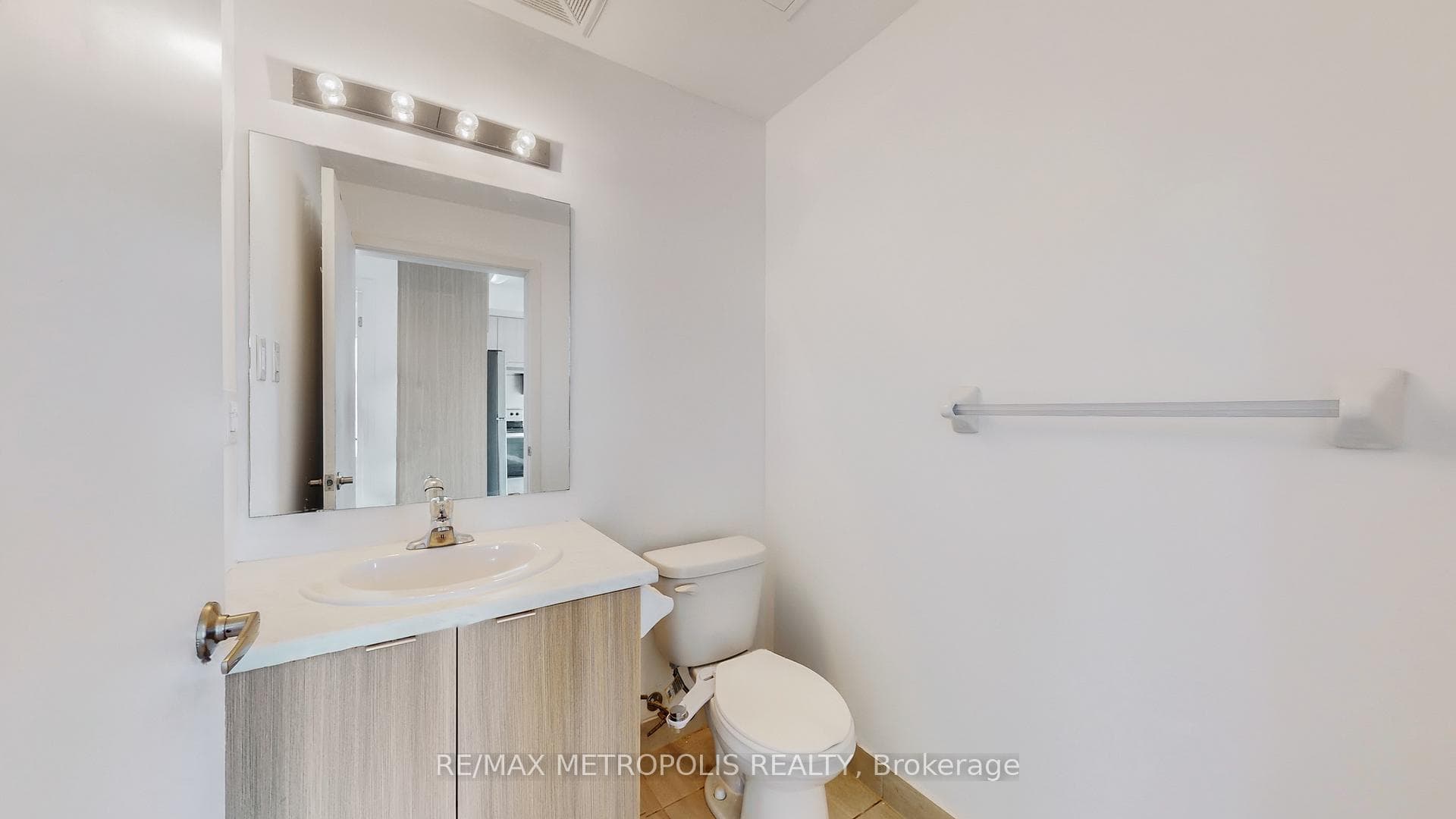 20 Orchid Place Drive 310, Toronto, ON M1B 0E1, Toronto E11, ON — photo 16 of 31