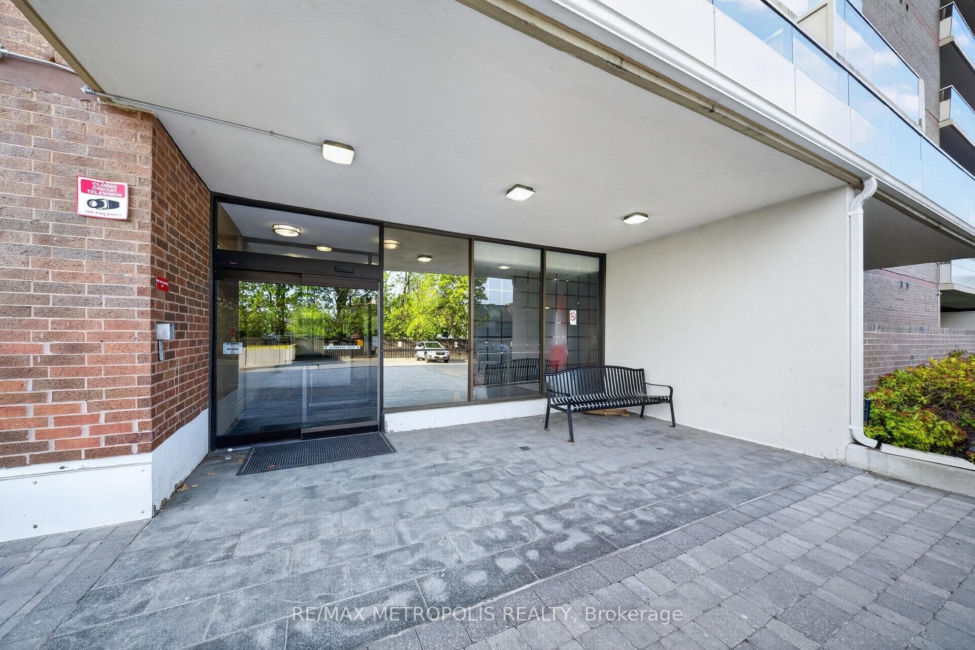 15 Torrance Road 1102, Toronto E08, ON M1J 3K2, Toronto E08, ON — photo 40 of 50