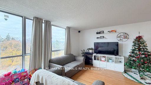 10 Martha Eaton Way 713, Toronto W04, ON M6M 5B3, Toronto W04, ON — photo 7 of 50
