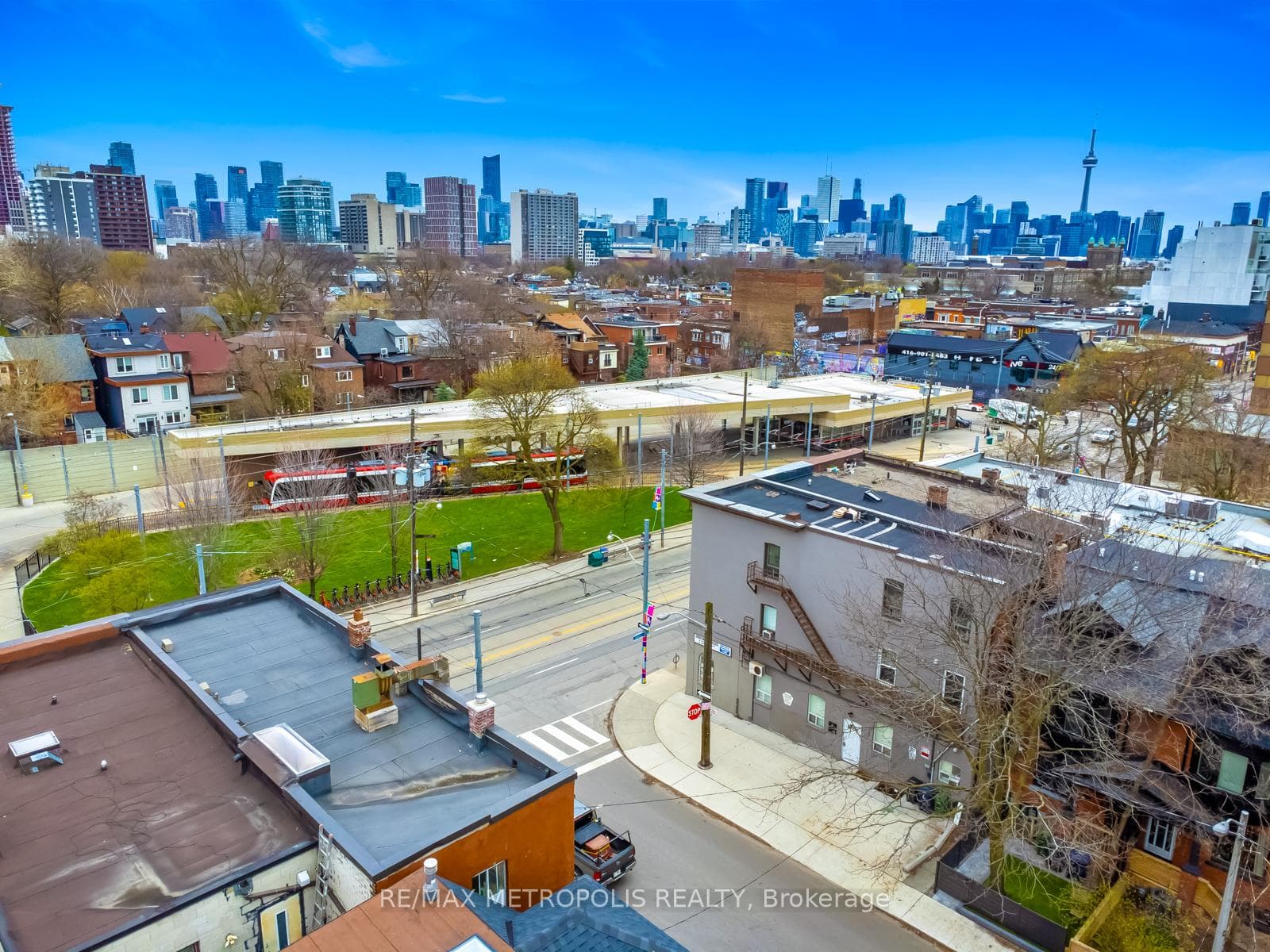 854 BATHURST Street, Toronto, ON M5R 3G3, Toronto C02, ON — photo 48 of 49