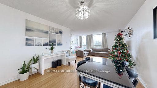 10 Martha Eaton Way 713, Toronto W04, ON M6M 5B3, Toronto W04, ON — photo 41 of 50