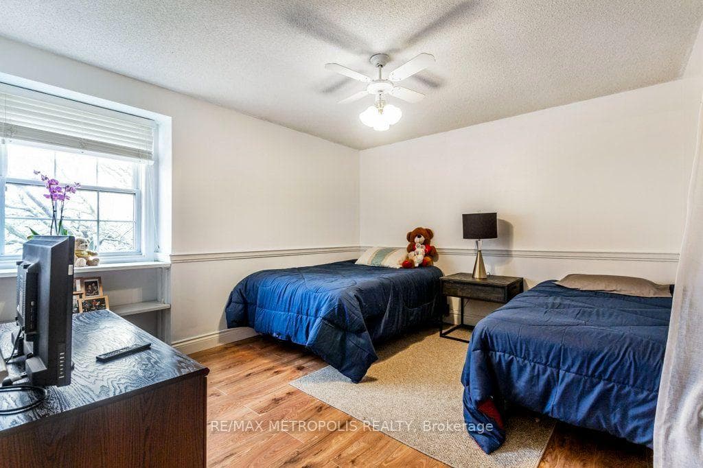 269 Burnett Avenue, Cambridge, ON N1T 1E8, Cambridge, ON — photo 23 of 51