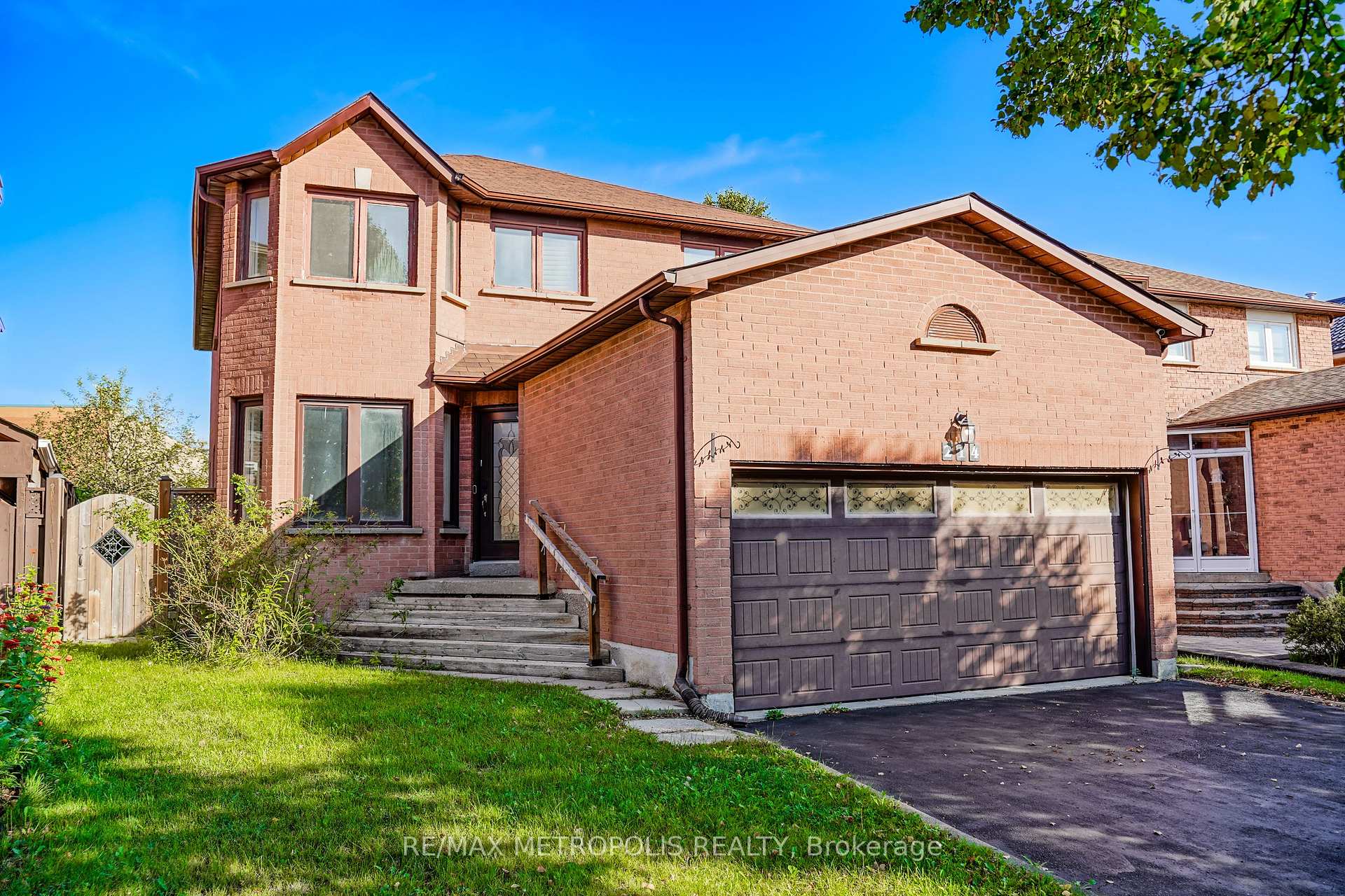 214 Elson Street, Markham, ON L3S 3B9, Markham, ON — photo 2 of 41