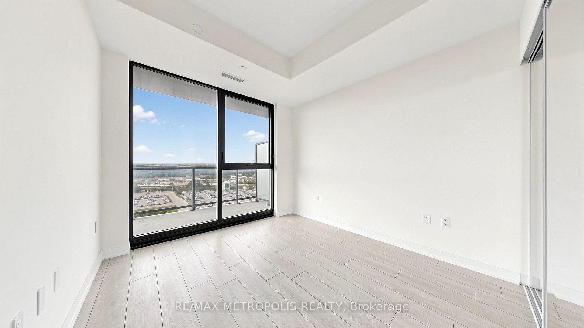 1606 Charles Street #1707, Whitby, ON L1N 0P1, Whitby, ON — photo 25 of 49