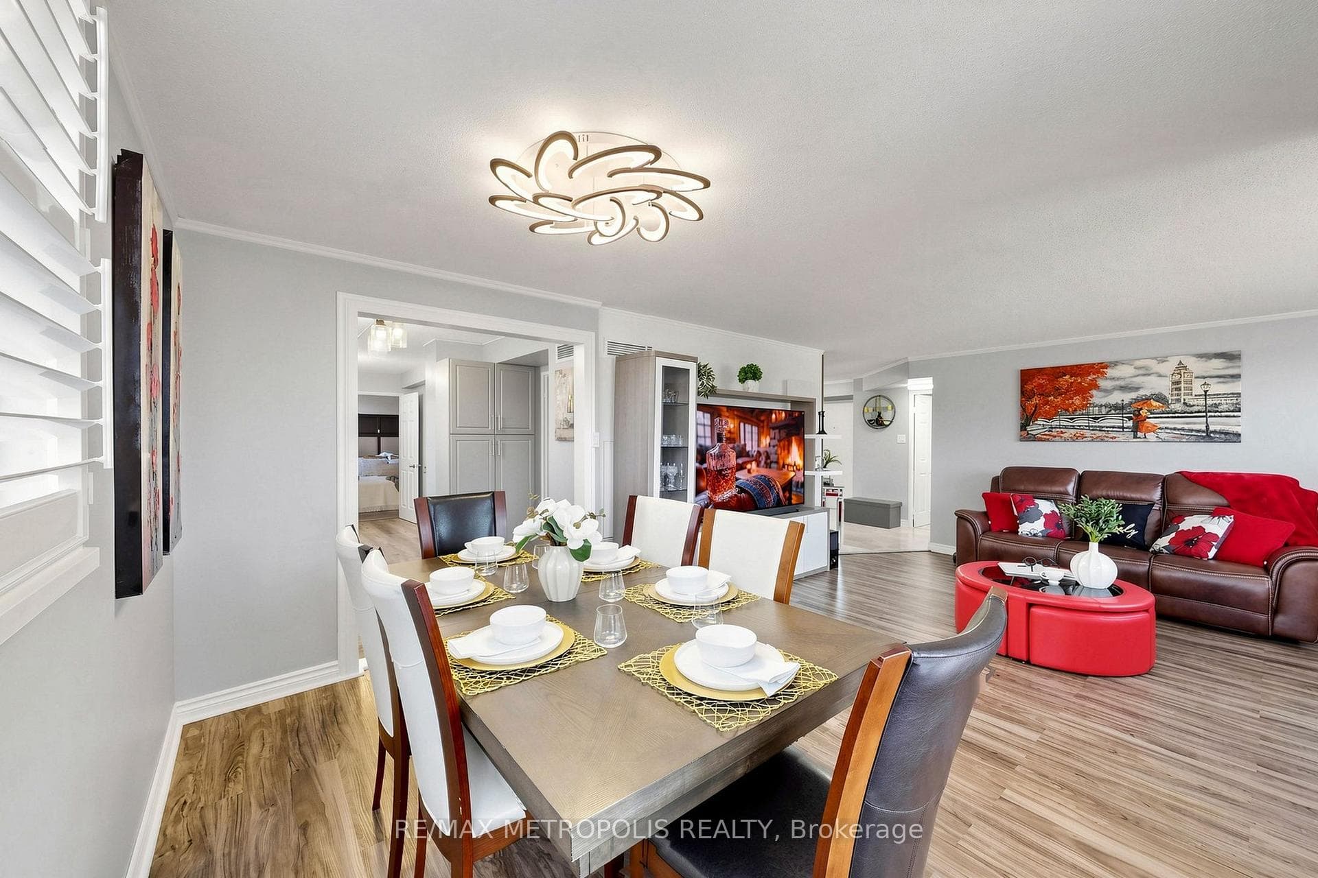 1111 Bough Beeches Boulevard 207, Mississauga, ON L4W 4N1, Mississauga, ON — photo 12 of 49