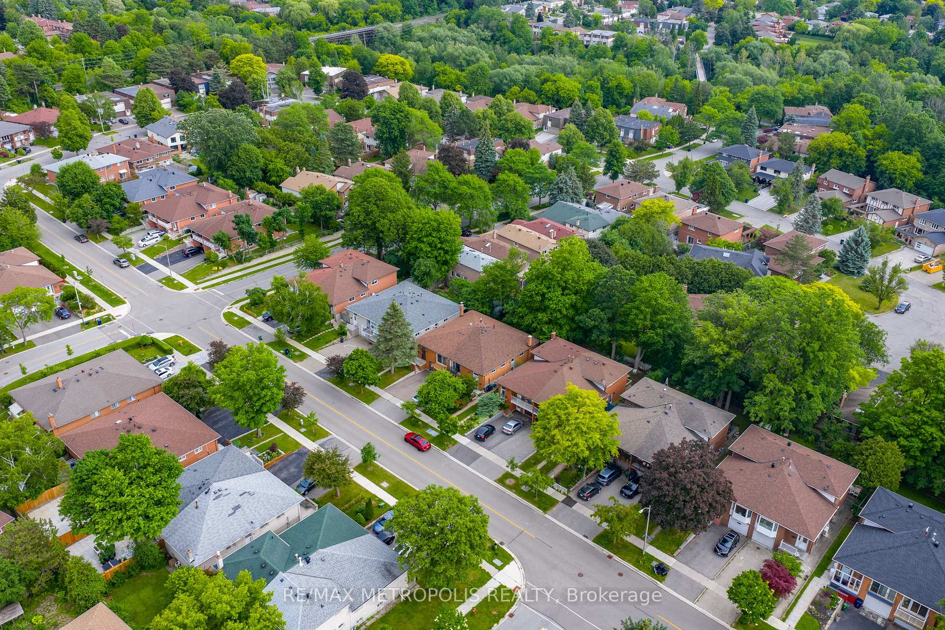 76 Harrington Crescent, Toronto C15, ON M2M 2Y5, Toronto C15, ON — photo 41 of 50