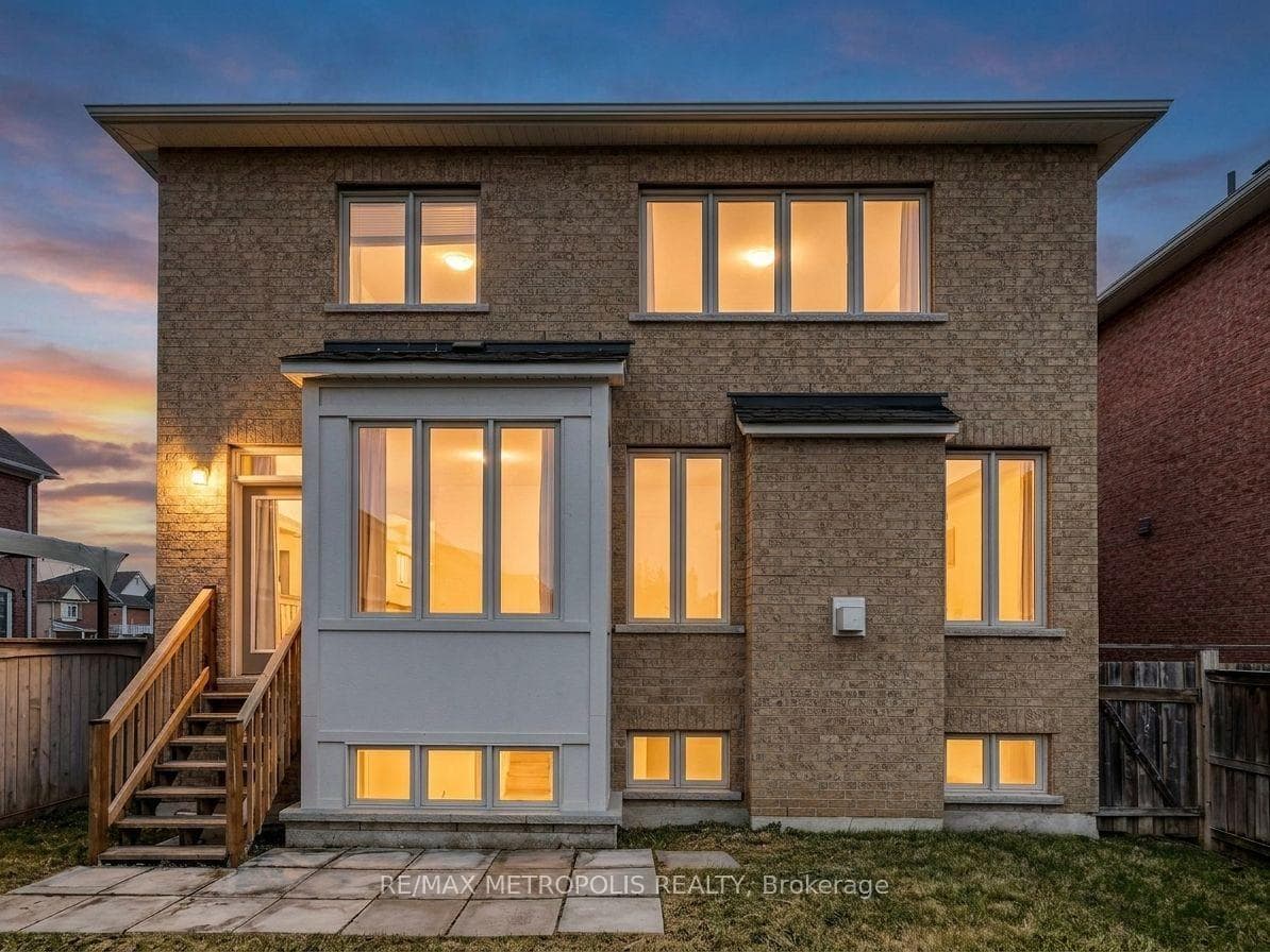 138 Yakefarm Boulevard, Whitchurch-Stouffville, ON L4A 0R8, Whitchurch-Stouffville, ON — photo 41 of 62