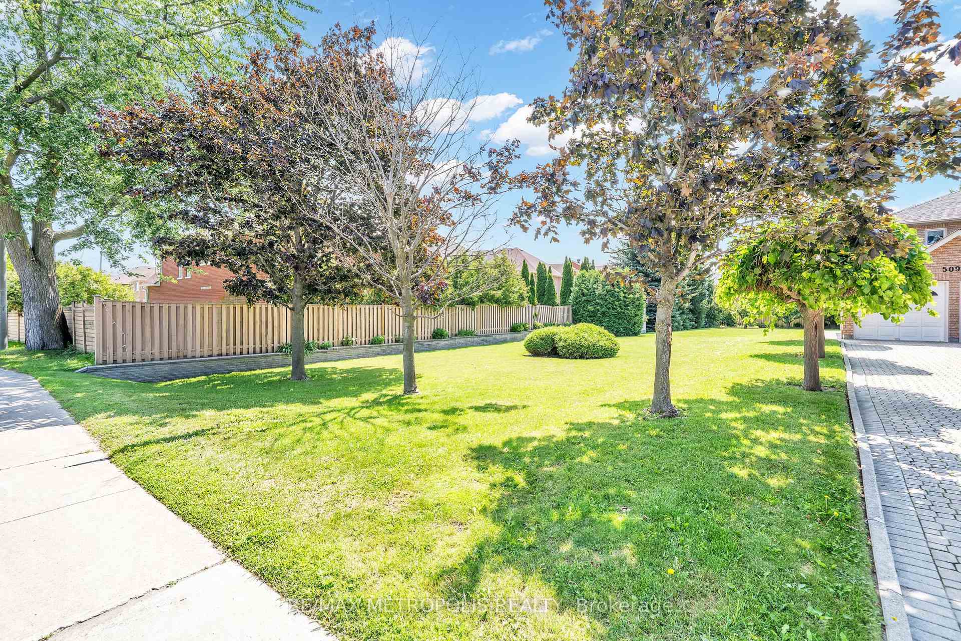 5097 14th Avenue, Markham, ON L3S 3K4, Markham, ON — photo 4 of 25